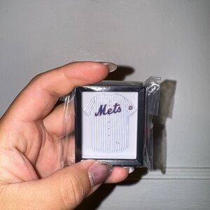 Gachapon Mets Baseball team Jersey Figure